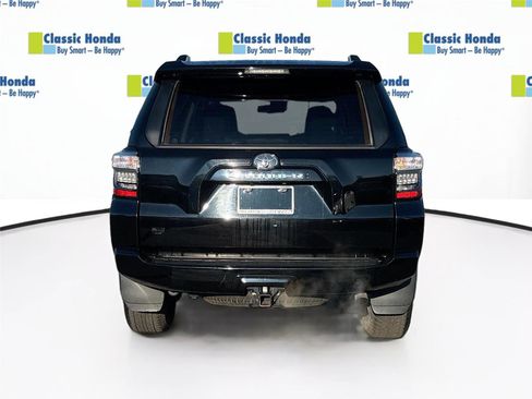 Used 2024 Toyota 4Runner SR5 Premium image 7