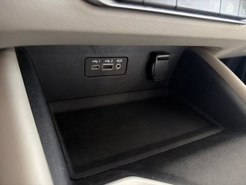 Used 2019 Nissan Altima 2.0 Platinum FWD image 31