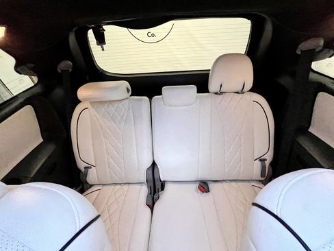 Used 2020 Toyota Sienna LE w/ LE Preferred Package image 18