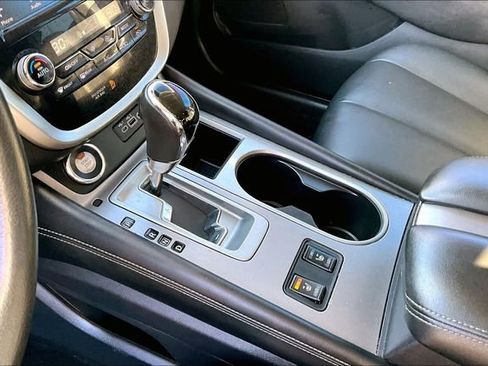 Used 2022 Nissan Murano SV w/ Cargo Package image 13