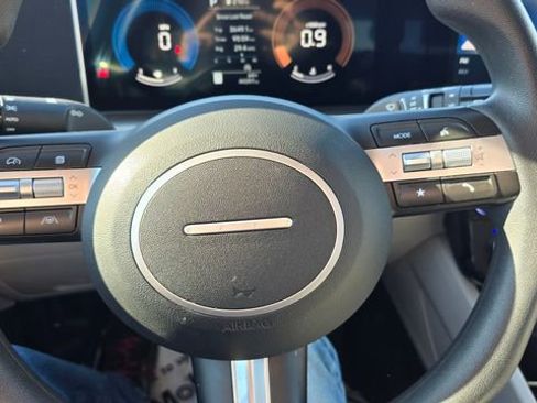 Used 2025 Hyundai Tucson SEL image 18