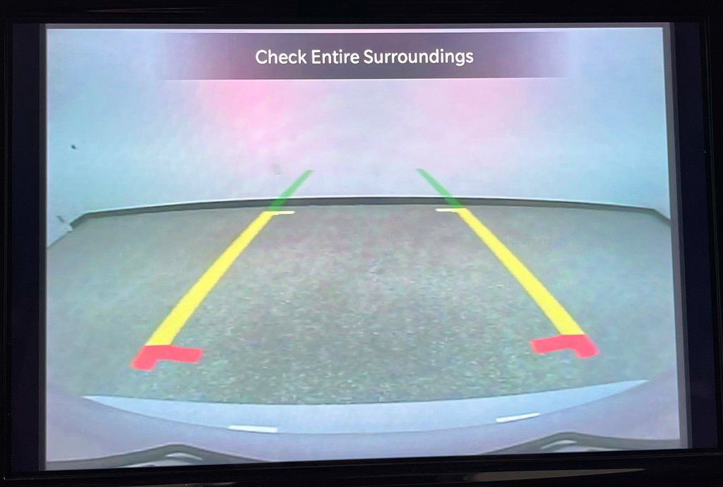 Used 2024 Chrysler Pacifica Touring-L FWD image 36