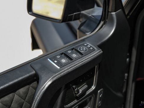 Used 2017 Mercedes-Benz G 550 Squared image 86