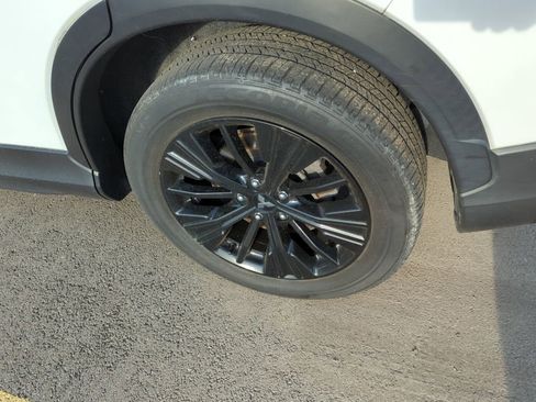 Used 2022 Mitsubishi Eclipse Cross LE image 4