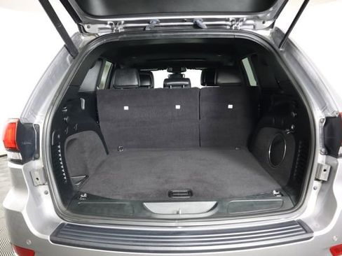Used 2019 Jeep Grand Cherokee Laredo AWD/4WD image 61