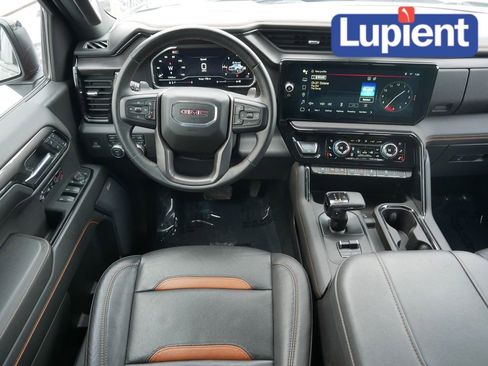 Used 2024 GMC Sierra 1500 AT4 image 16