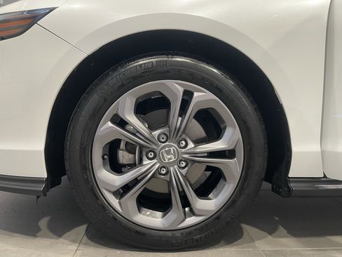 Used 2023 Honda Accord EX image 7