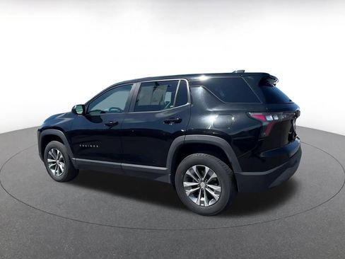 Used 2025 Chevrolet Equinox LT FWD image 9