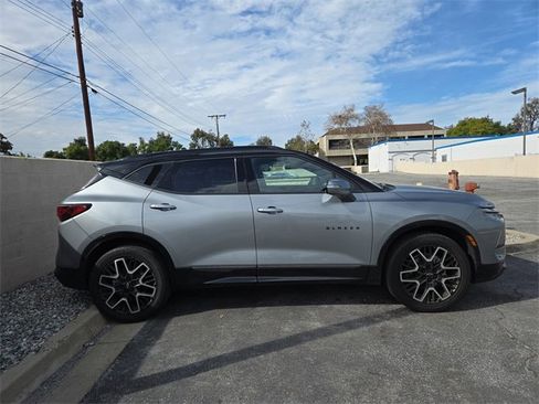 Used 2023 Chevrolet Blazer RS w/ Enhanced Convenience Package image 2