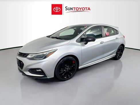 Used 2018 Chevrolet Cruze LT w/ Redline Edition FWD image 9