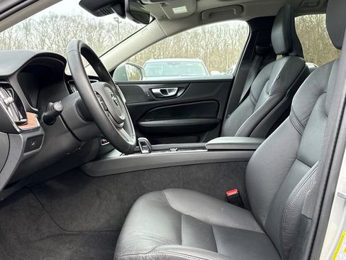 Certified 2025 Volvo V60 B5 Cross Country Plus image 12