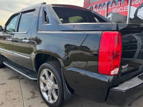 Used 2012 Cadillac Escalade EXT Luxury image 9