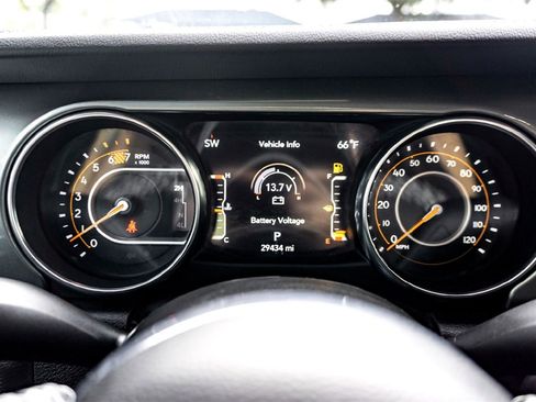 Used 2023 Jeep Wrangler Sahara w/ Cold Weather Group image 21