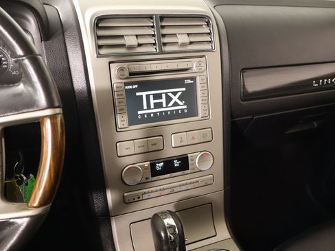 Used 2007 Lincoln MKX 2WD image 5