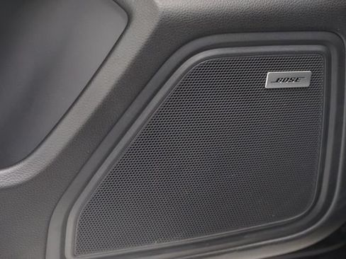 Certified 2026 Porsche Macan AWD/4WD image 21