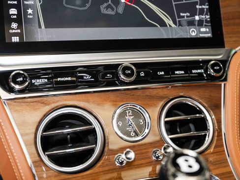 New 2024 Bentley Continental GT V8 image 30