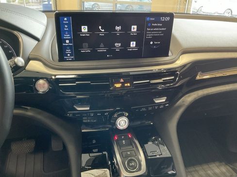 Used 2025 Acura MDX w/ Technology Package image 16