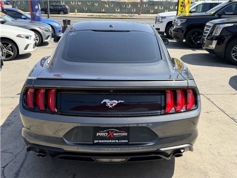 Used 2018 Ford Mustang Premium RWD image 13