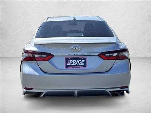 Used 2023 Toyota Camry SE FWD image 6