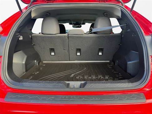 Used 2024 Subaru Crosstrek 2.0i Premium image 18