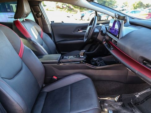 Used 2024 Toyota Prius Prime Premium image 16