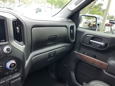 Used 2022 GMC Sierra 1500 Denali w/ Denali Premium Package AWD/4WD image 27