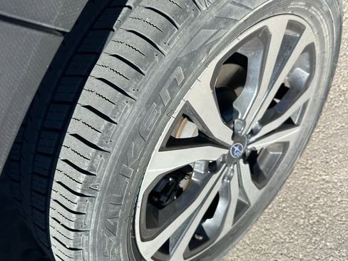 Used 2020 Subaru Forester Limited w/ Popular Package #3 image 5