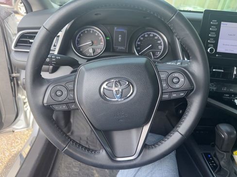 Used 2023 Toyota Camry SE w/ Convenience Package image 24