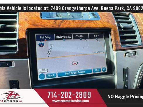 Used 2013 Cadillac Escalade Platinum AWD/4WD image 32