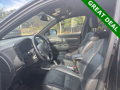 Used 2019 Mitsubishi Outlander SEL image 13