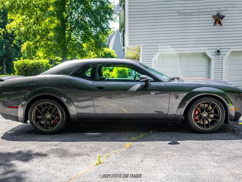 Used 2020 Dodge Challenger SRT Hellcat image 9