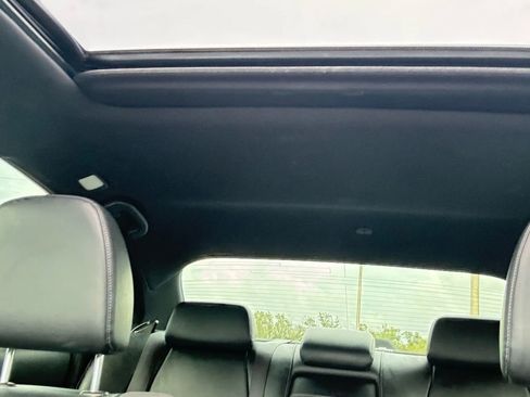 Used 2016 INFINITI Q70 3.7 w/ Sport Package image 15