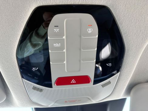 Used 2025 Kia K4 EX FWD image 32