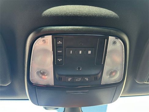 Used 2024 Dodge Durango GT image 18