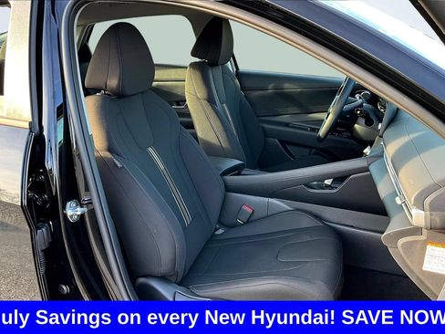 New 2026 Hyundai Elantra Hybrid FWD image 13