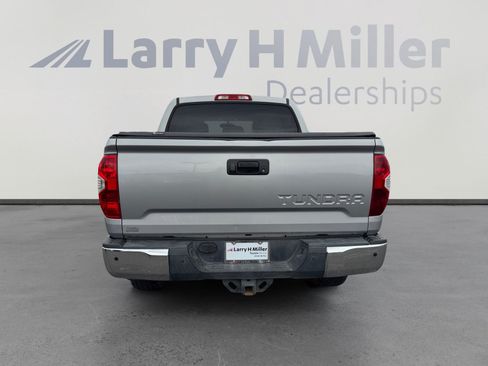 Used 2015 Toyota Tundra Limited w/ Limited Premium Package AWD/4WD image 4