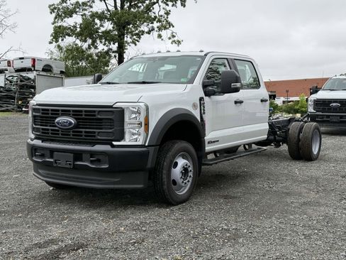 New 2025 Ford F550 4x4 Crew Cab Super Duty image 5