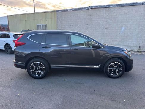 Used 2019 Honda CR-V Touring image 4