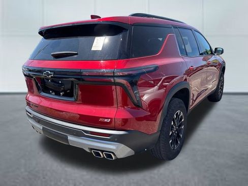 Used 2024 Chevrolet Traverse Z71 w/ LPO, Floor Liner Package AWD/4WD image 4