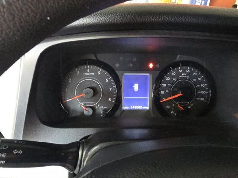 Used 2017 Toyota Sienna LE image 25