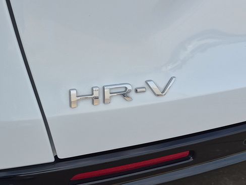 Used 2024 Honda HR-V EX-L image 28