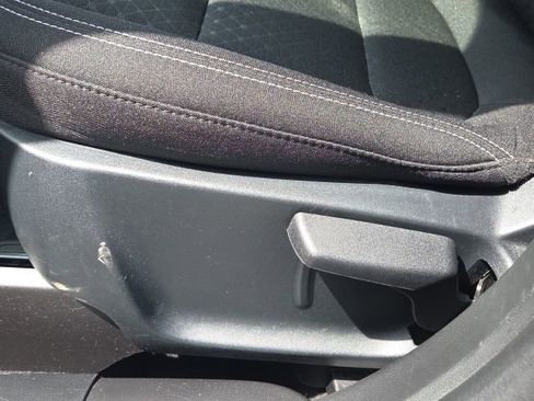 Used 2025 Ford Escape Active AWD/4WD image 26
