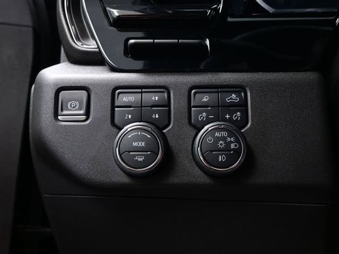 Used 2023 Chevrolet Silverado 1500 ZR2 w/ ZR2 Bison Edition AWD/4WD image 16