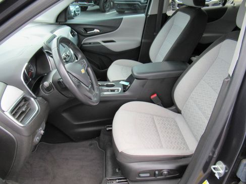 Certified 2022 Chevrolet Equinox LT FWD image 17