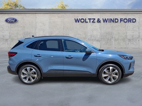 Certified 2025 Ford Escape Platinum AWD/4WD image 7