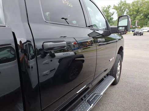 Used 2026 RAM 2500 Big Horn AWD/4WD image 9
