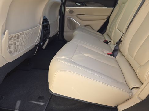 New 2026 Jeep Grand Cherokee Limited image 22