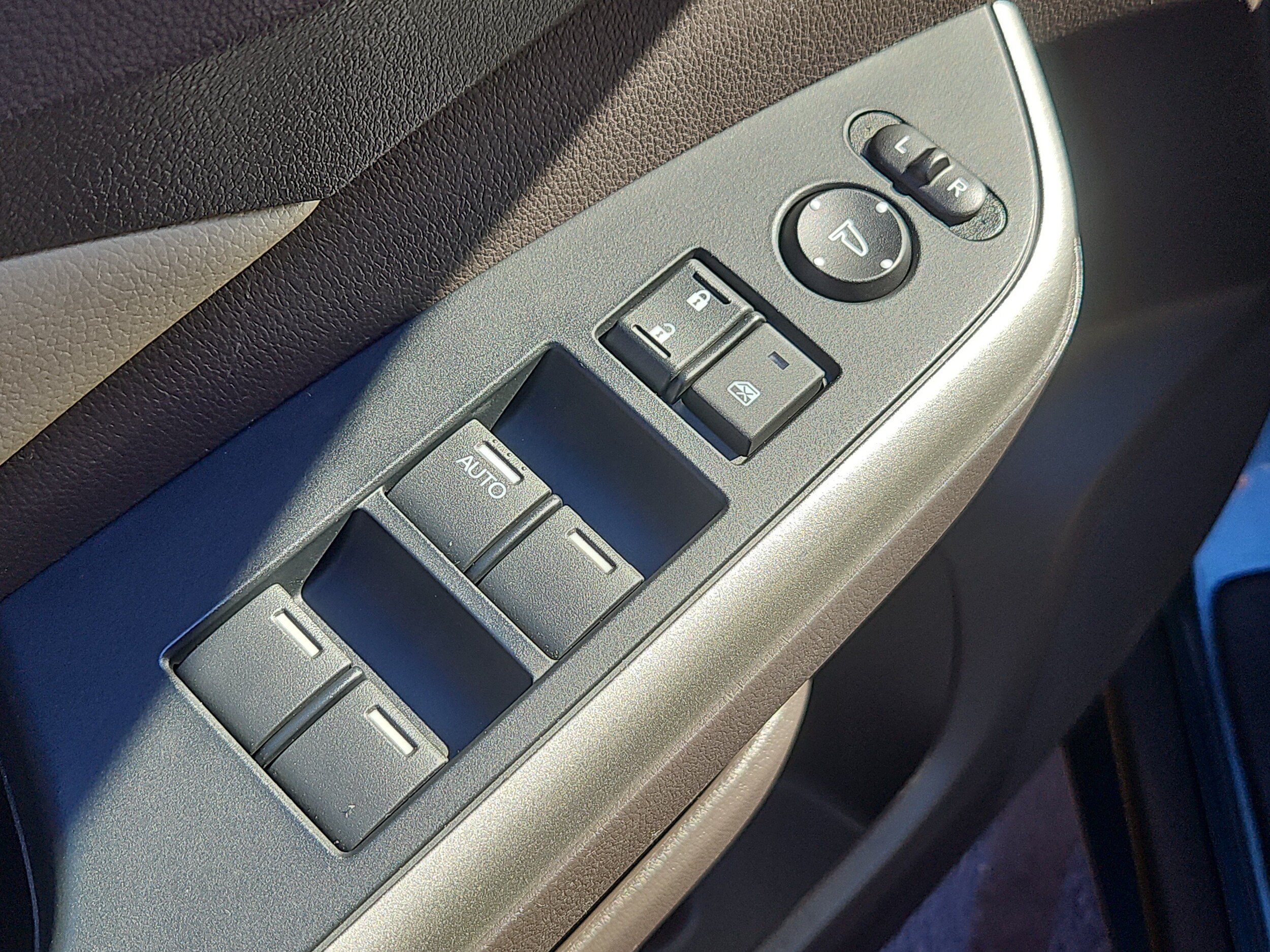 Used 2013 Honda CR-V EX-L image 15