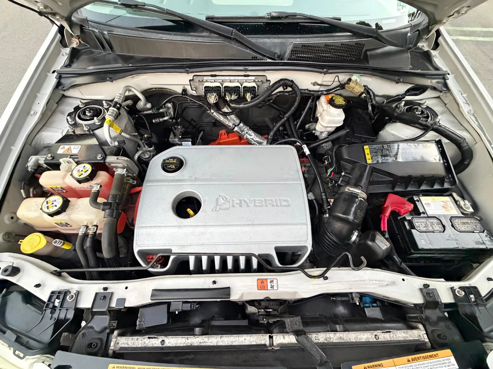 Used 2012 Ford Escape FWD Hybrid image 18