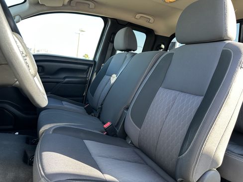Used 2023 Nissan Titan S RWD image 16
